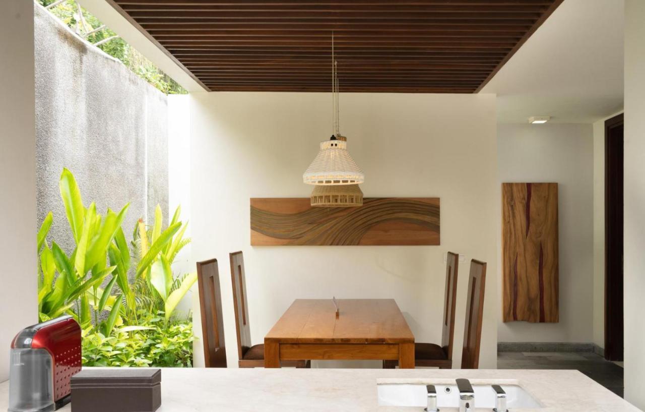 努沙杜瓦梅鲁萨卡酒店 外观 照片 Interior of a house in Bali, Indonesia