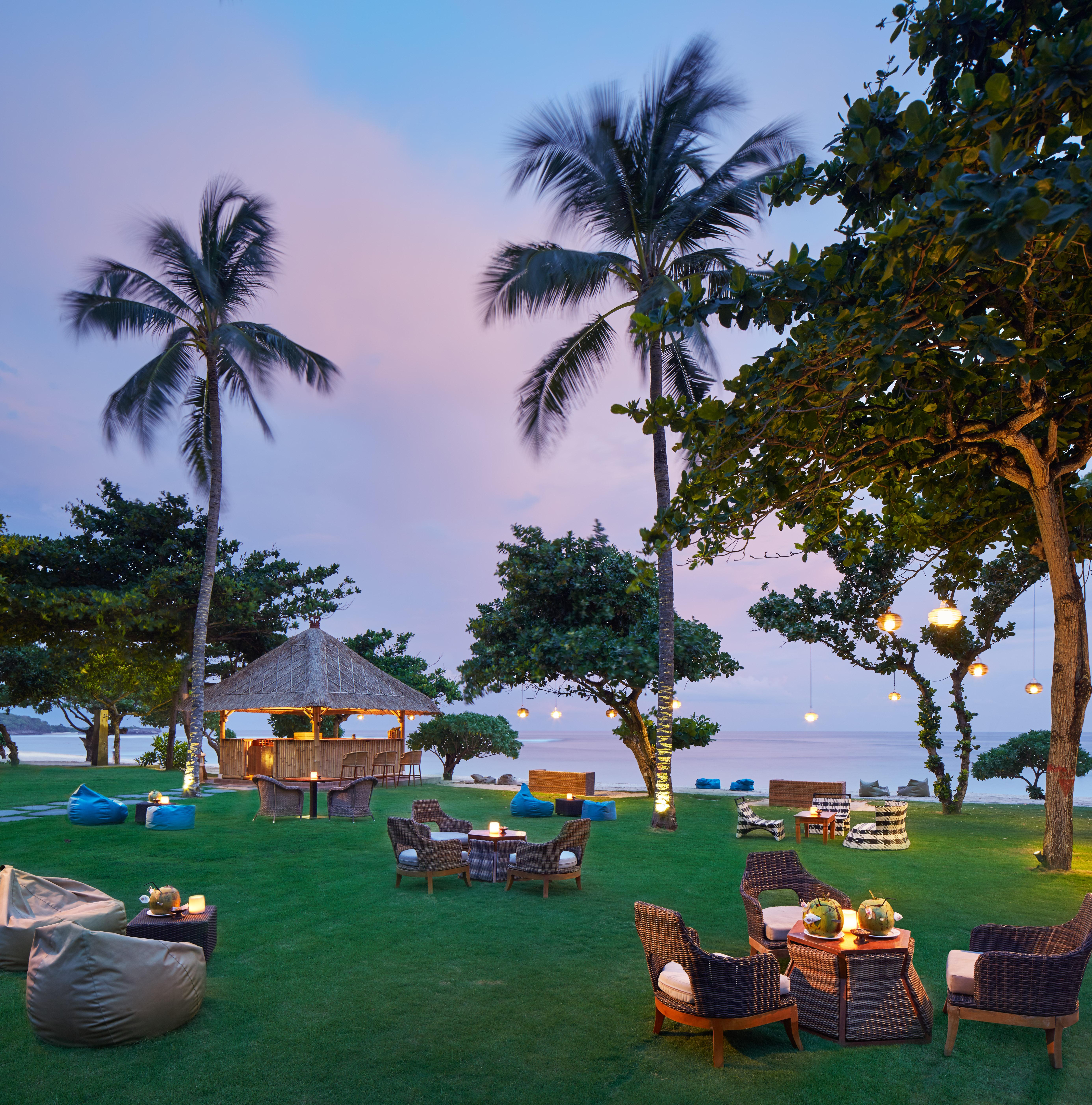 努沙杜瓦梅鲁萨卡酒店 外观 照片 The Lawn