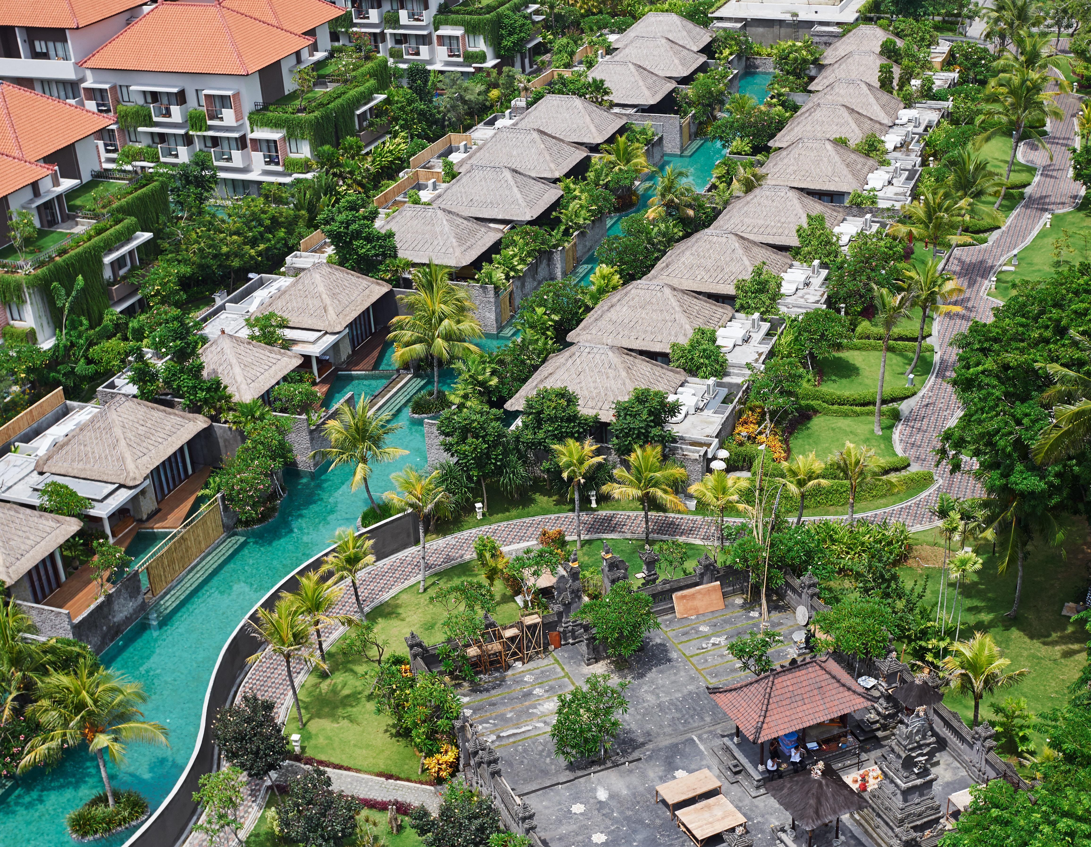 努沙杜瓦梅鲁萨卡酒店 外观 照片 Aerial view of the resort
